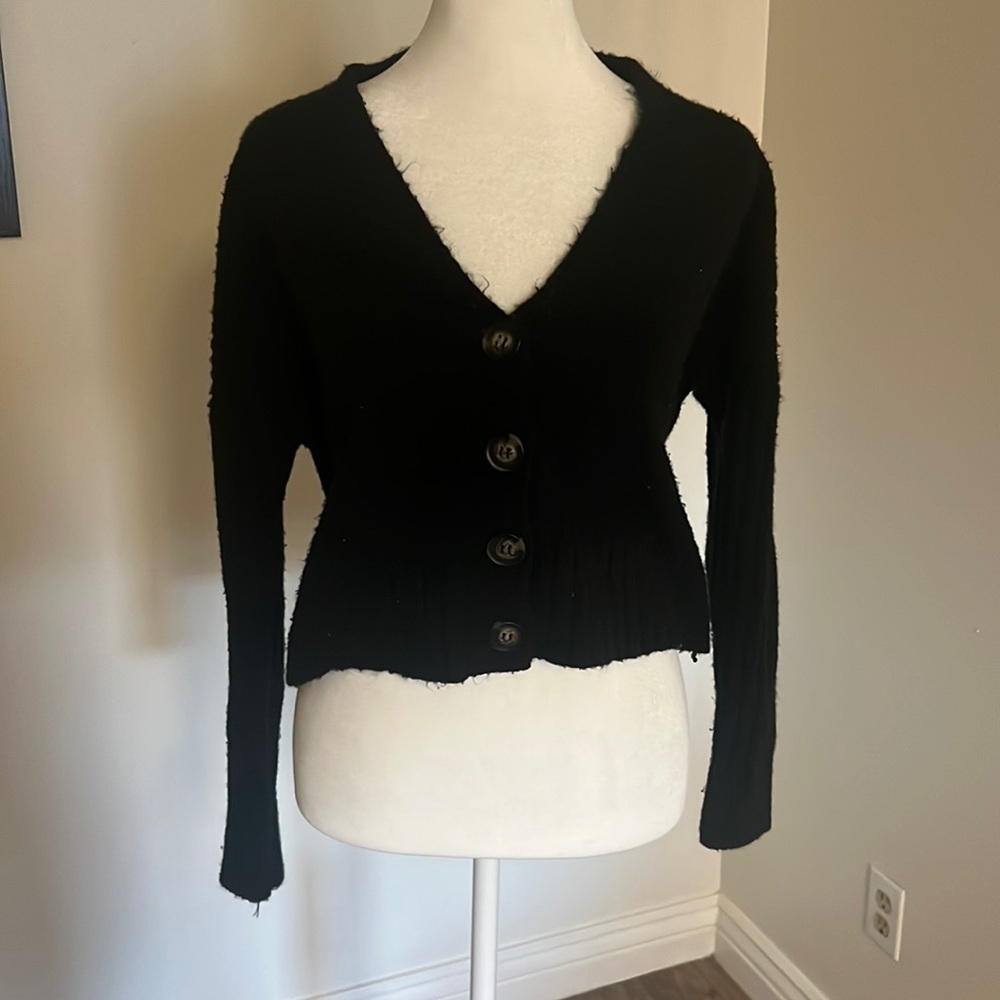 Black Cropped Button Up Cardigan